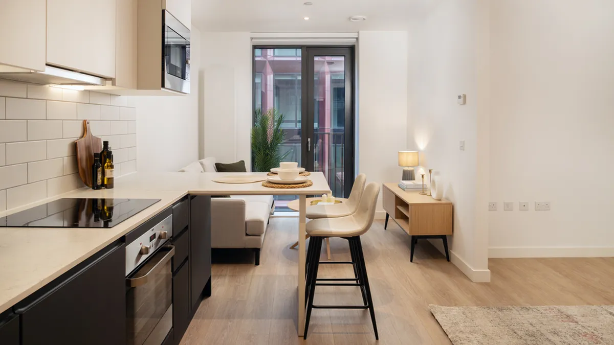 Select Property U Haus 60 1